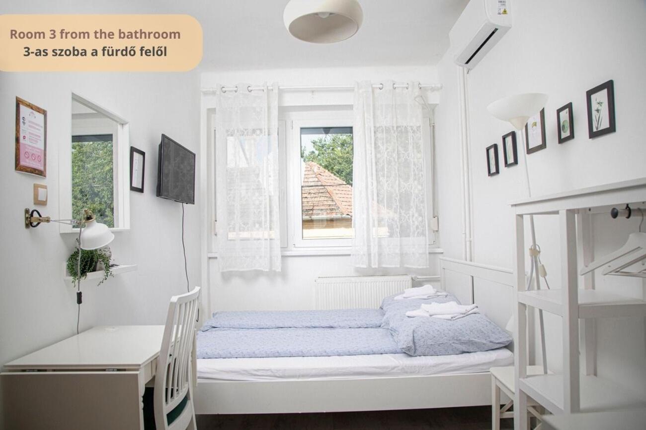 Tulip Home Guest House Vác エクステリア 写真